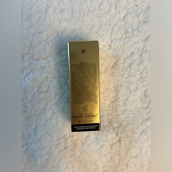 CHANEL Sublimage Eye Cream NEW IN BOX - Picture 4 of 6